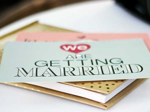 Die perfekte Hochzeitseinladung: Tipps und Tricks