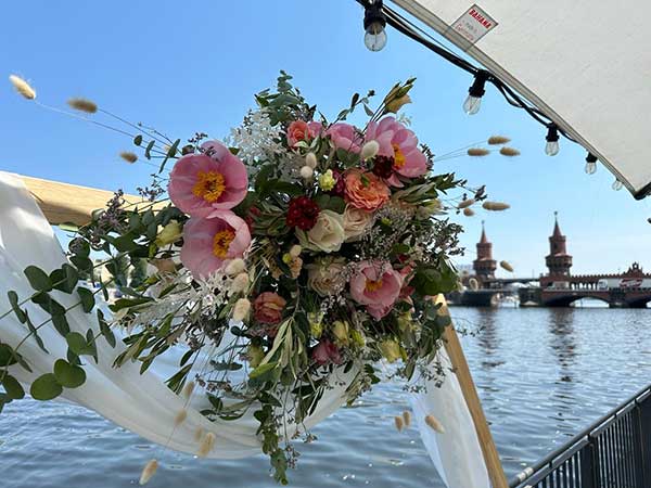 Flower and Art – Hochzeitsfloristik & Dekorationsverleih
