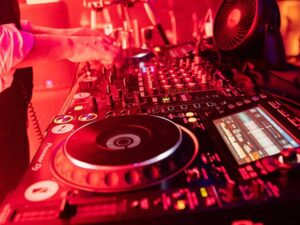 Bertram Denzel – DJ für Hochzeiten in Berlin & Brandenburg