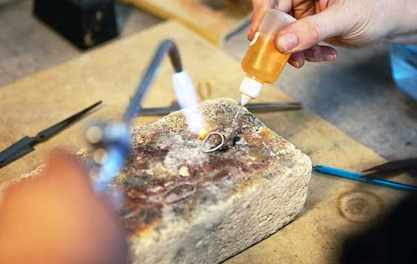 Deine Goldschmiedin – Trauringe & Schmuckkurse in Brandenburg an der Havel