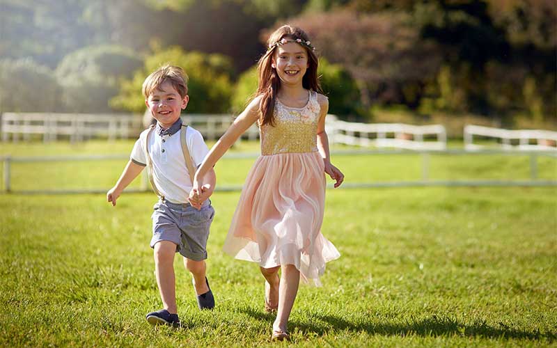 Sommerhochzeit mit Kleinkind Sommerhochzeit Brandenburg