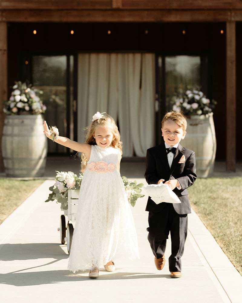 Sommerhochzeit mit Kleinkind Sommerhochzeit