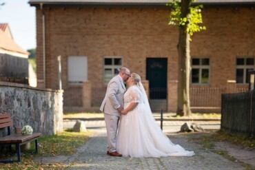 Big Dreams Brautmode Berlin – Curvy Brautkleider Berlin und Brandenburg